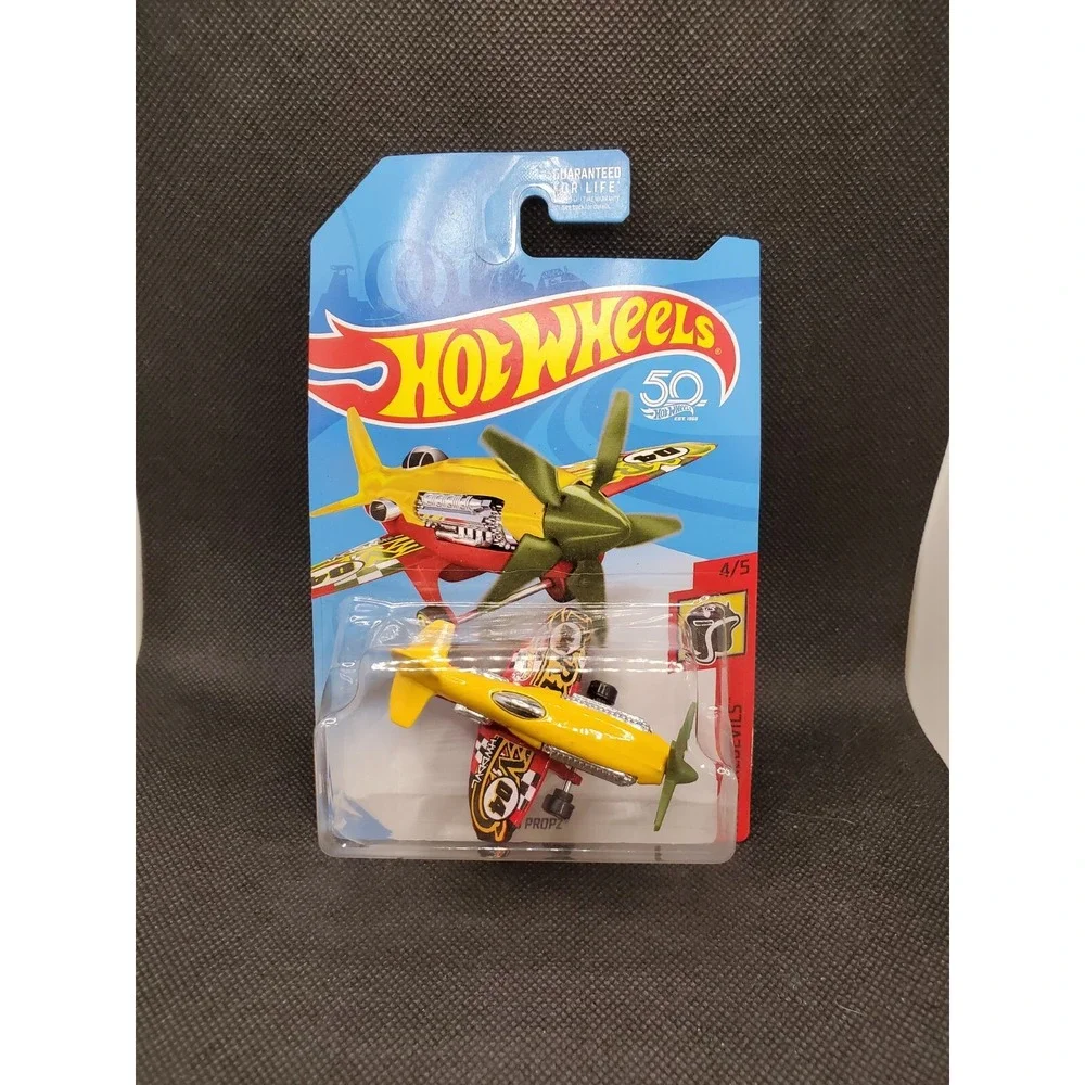 Hot Wheels Daredevils 4/5- 2018 Month- 50th Anniversary #04 Airplane: Mad Propz